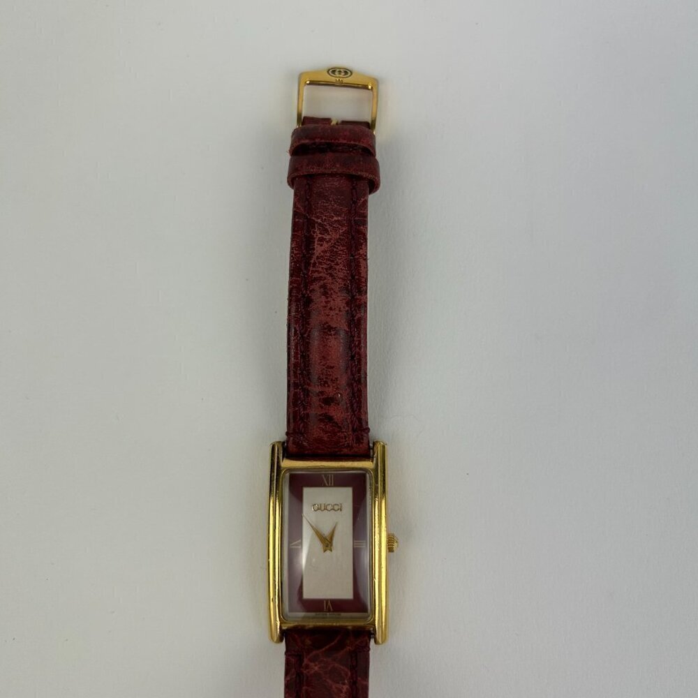 GUCCI 2600M Vintage Women's Quartz Watch Red Leather band - Picture 7 of 10